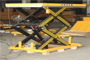 影響升降平臺車速度快慢的四大因素！