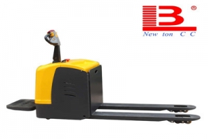 炎熱的夏日如何檢修全電動搬運車？