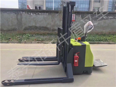 堆高車電動設備