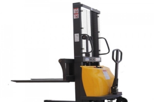 半電動堆高車廠家說明怎樣使用半電動堆高車?