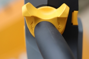 如何安全使用電動(dòng)液壓搬運(yùn)車？