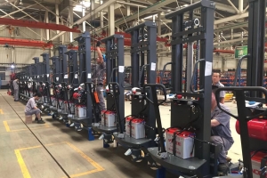 電動液壓叉車耗電量過快是為什么?