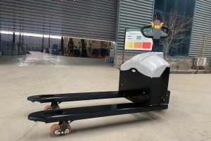 如何去除電動搬運(yùn)車零件上的油污？