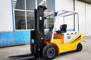 電動叉車拆解機械的基本方法