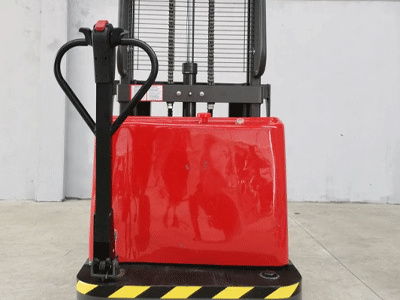 步行式堆高車需要叉車證嗎？新牛頓告訴你答案