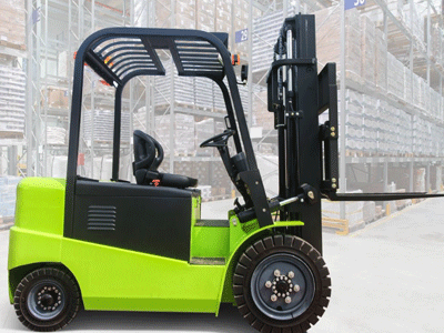 全地形可用 兩驅動力叉車越野不在話下