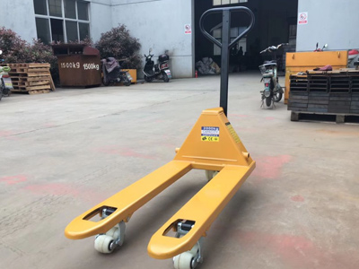 升降平穩(wěn)手動地牛 2噸常用車型現(xiàn)貨速發(fā)