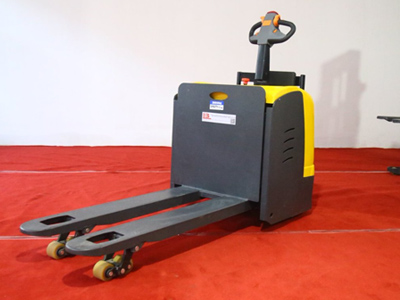 搬運車生產(chǎn)廠家