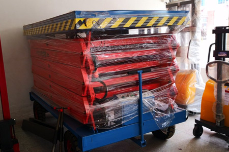 剪叉式升降平臺(tái)